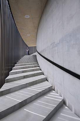 beton reunion autonivelant vertical escalier